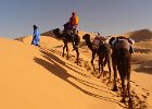 2013 2014 Marocco 0631  Il Capo sul dromedario....gli altri due di scorta !