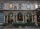 2014 Milano 363  Piazza dei Mercanti