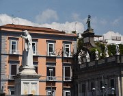 2017 Campania 0898  Piazza Dante