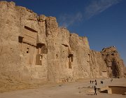 2017 Iran  2202  Tombe di Dario II, Artaserse I, Dario I e Serse I