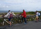 Irlanda 2013 0816  Ancora turisti, alle prese con la fauna locale
